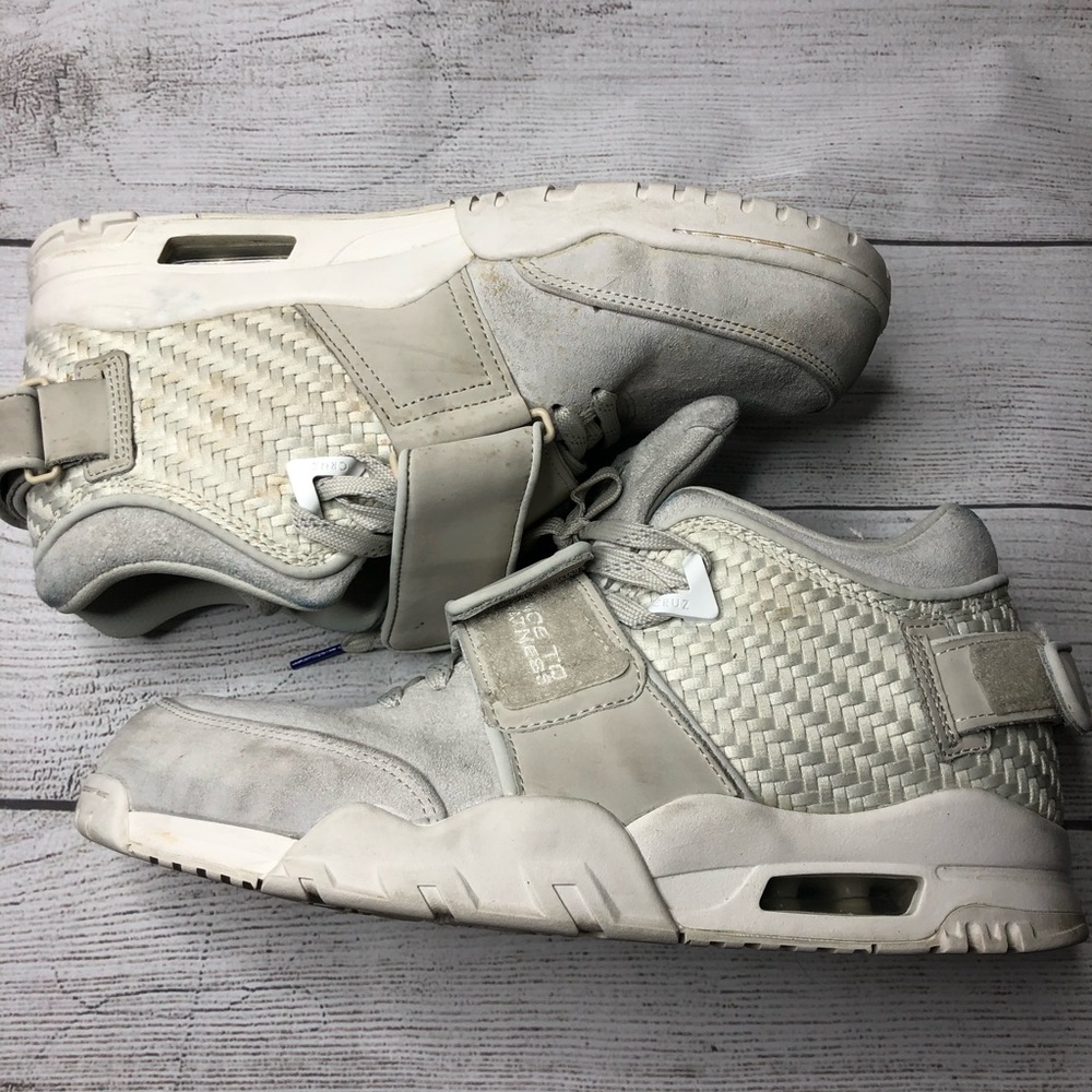 Nike victor cruz sneakers